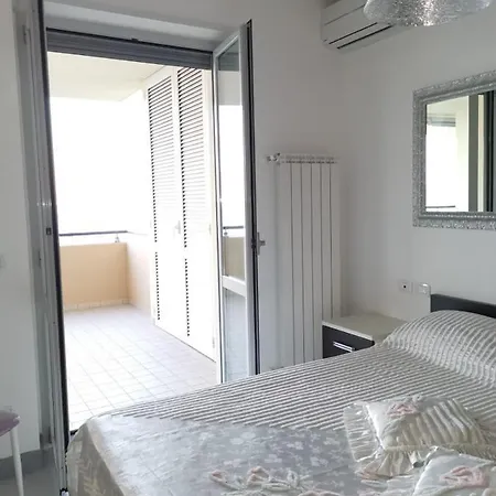 Makarska 34 רוזטו דליי אברוצי